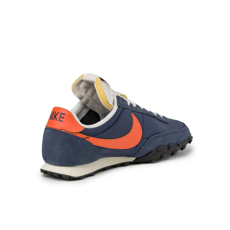 Nike Waffle Racer - 40 / Mignight Navy / Safety Orange / Sail - 3