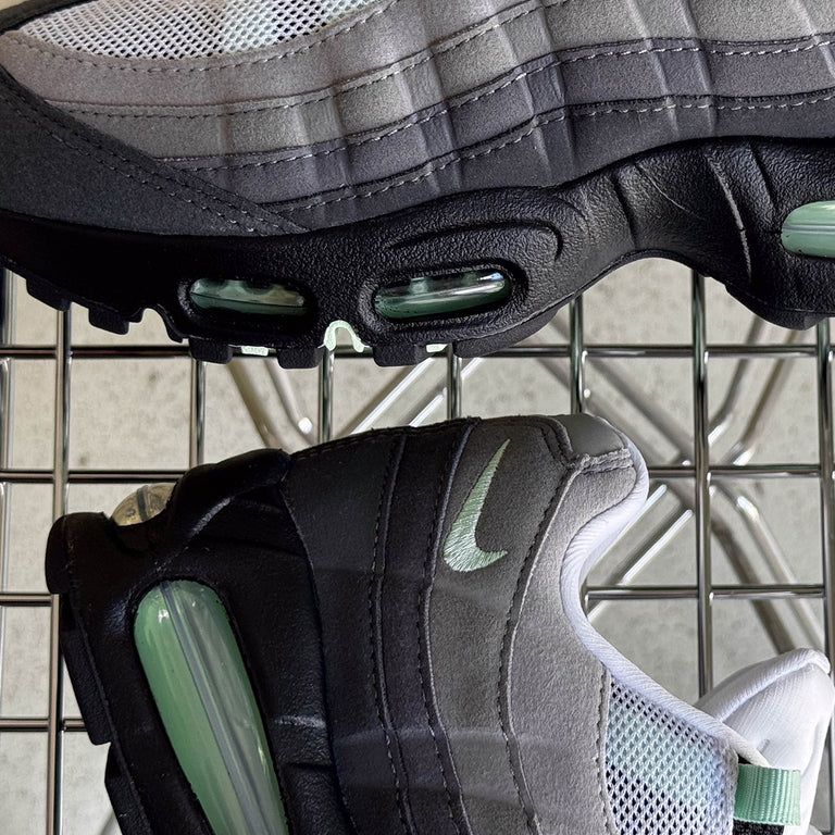 Nike Wmns Air Max 95 *Big Bubble* onfeet