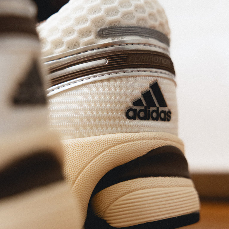 Adidas Adistar Control 5 onfeet