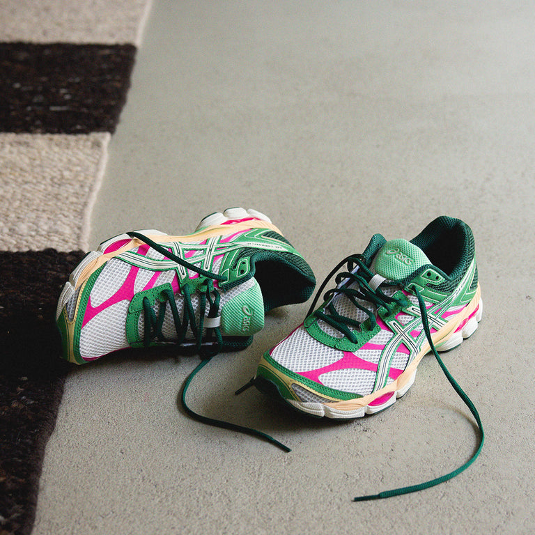 Asics GEL-Cumulus 16 onfeet