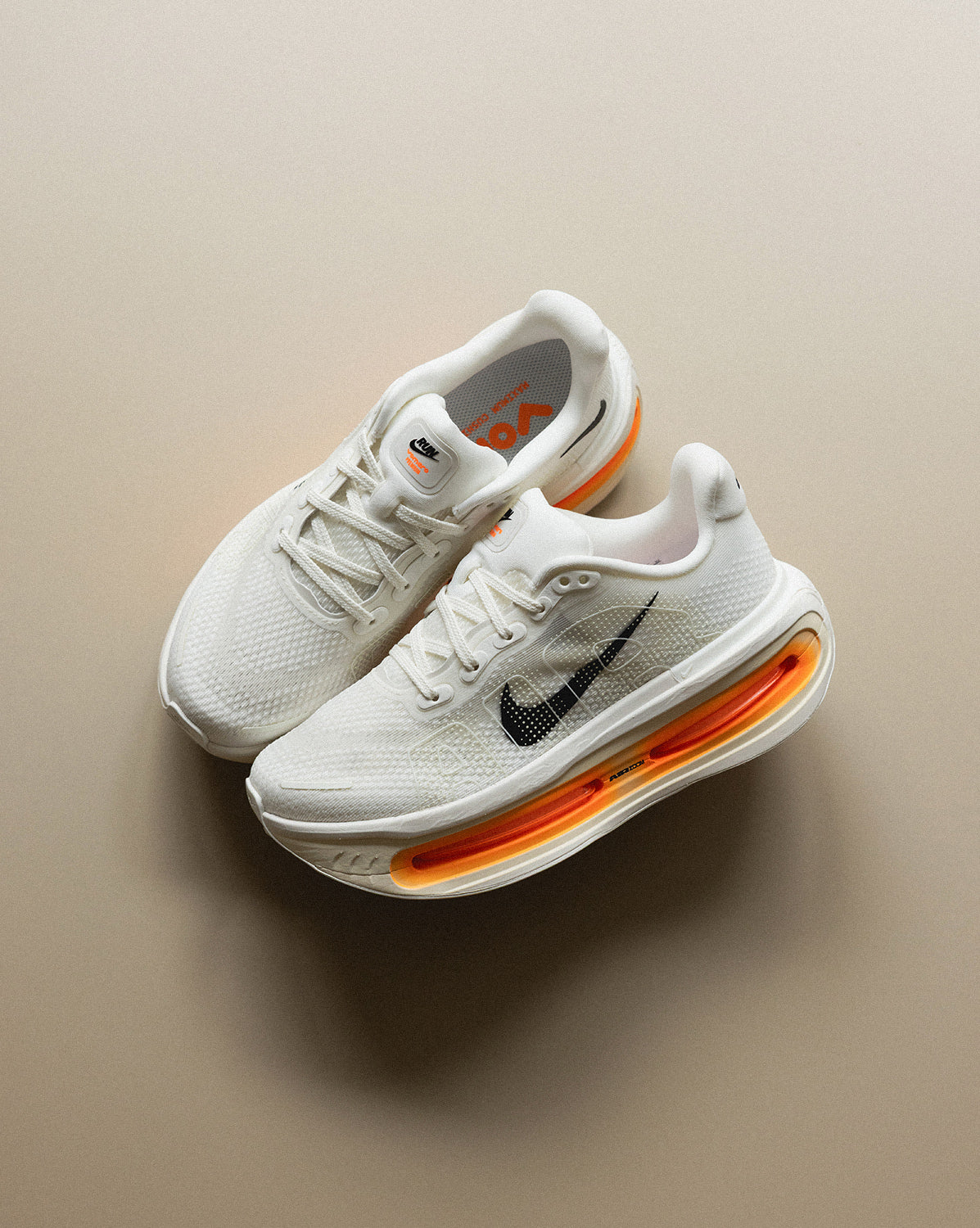 nike white orange black