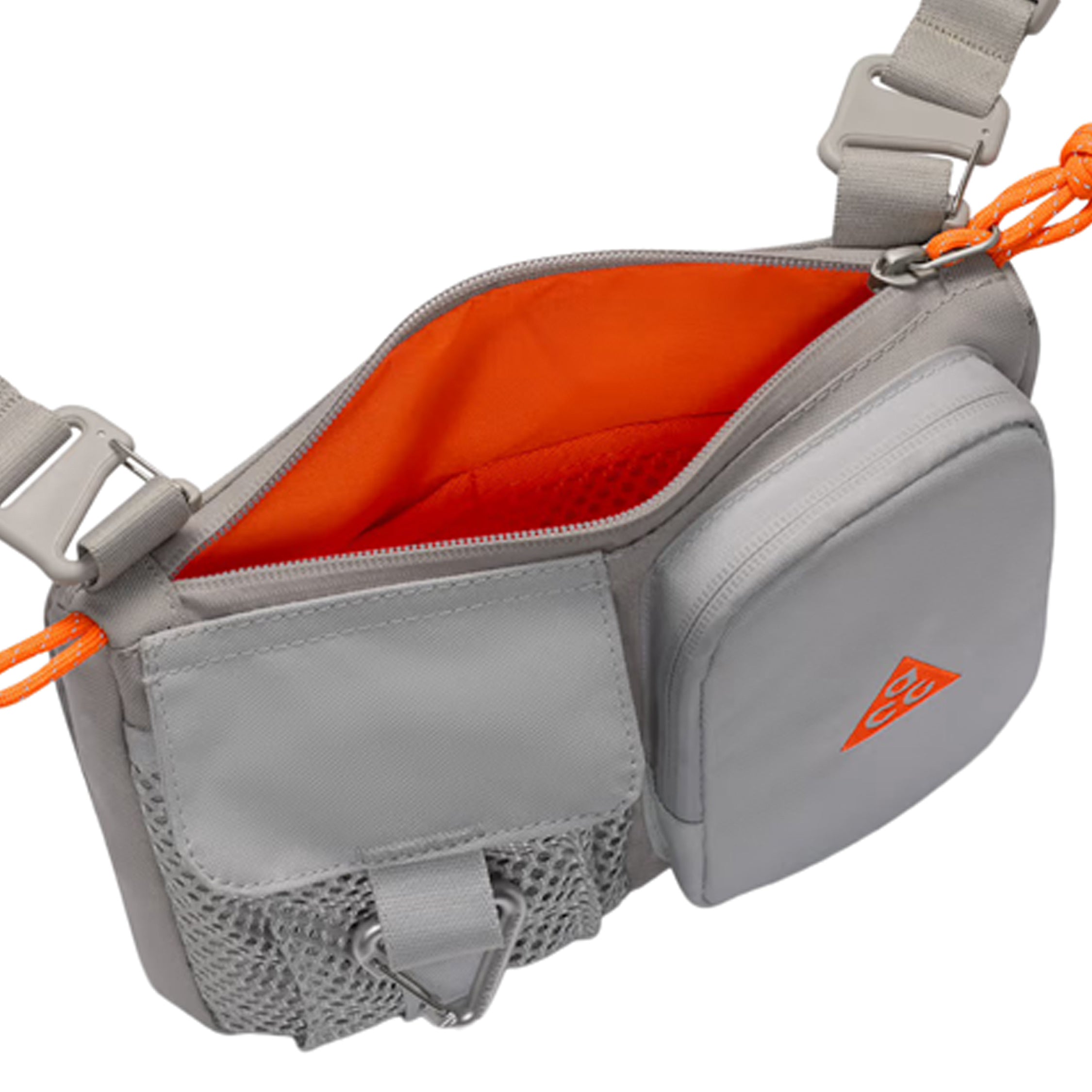 バッグ NIKE ACG DAYMAX Crossbody Bag Nike ACG Daymax Crossbody Bag College Grey Hombre - SS26 - US