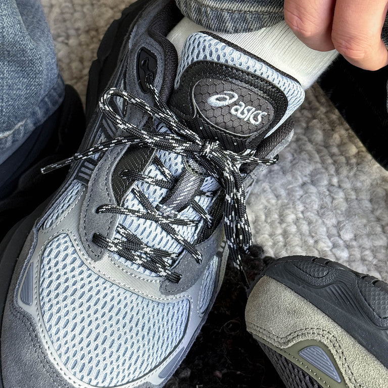 Asics GEL-NYC 2.0 (Slate Blue / Graphite Grey) onfeet