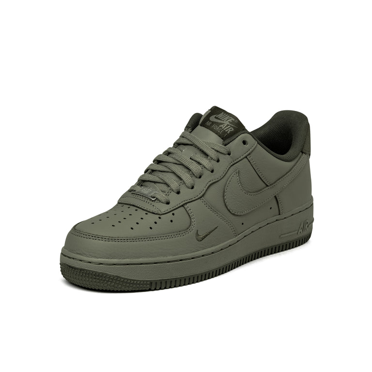 Nike Air Force 1 '07 LV8