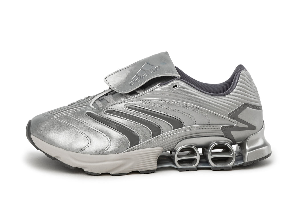 スニーカー Adidas Predator Megaride Sneaker Adidas Predator Megaride Sneakers | White | FARFETCH