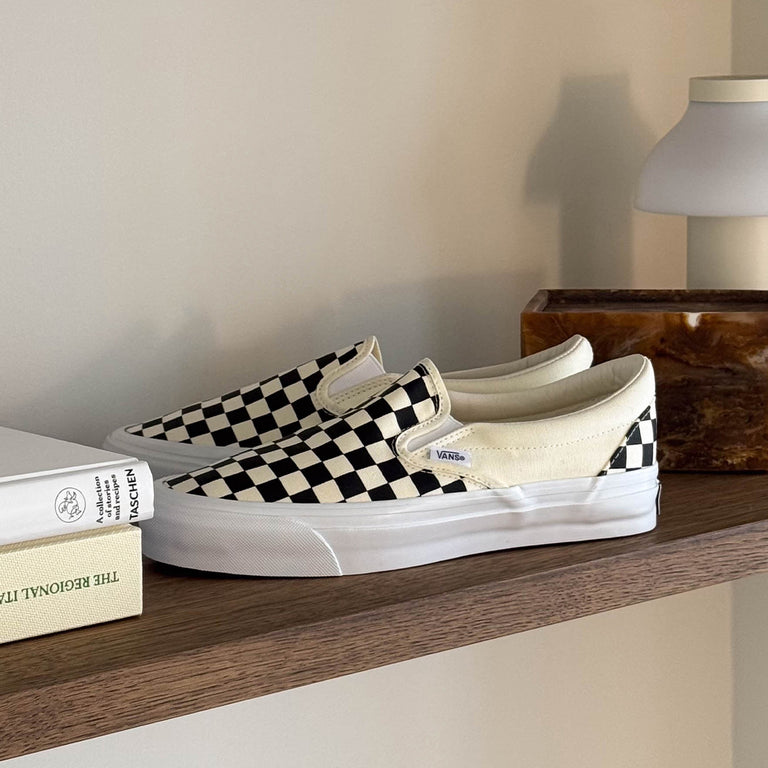 Vans Premium Slip-On 98 LX onfeet