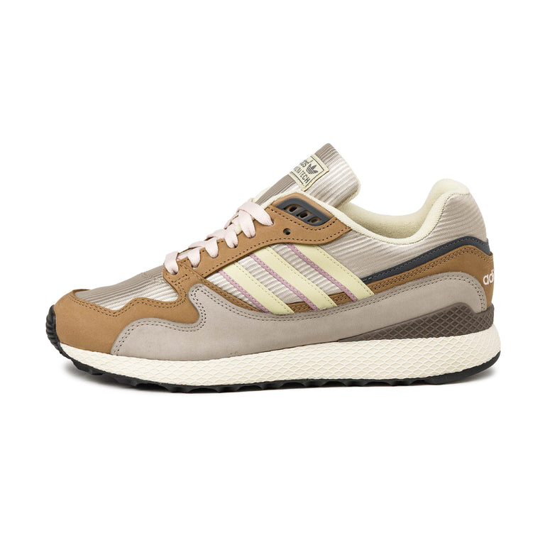 Adidas	Oregon Ultra Tech - 40 / Tech Metallic / Dual Yellow / Cardboard
