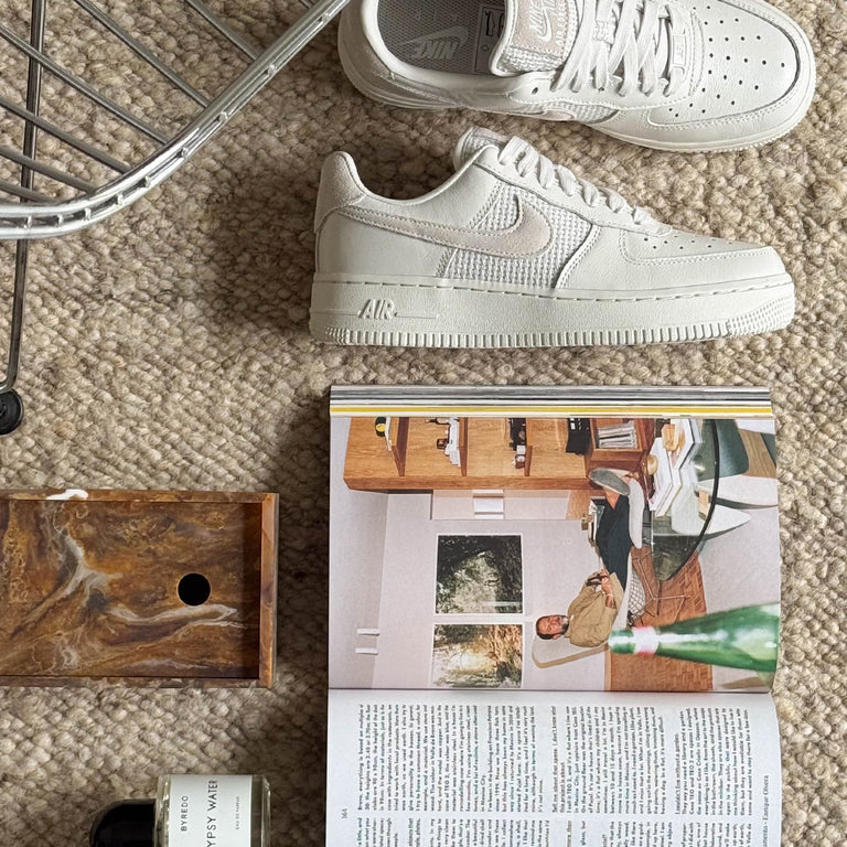 Nike Wmns Air Force 1 '07 onfeet