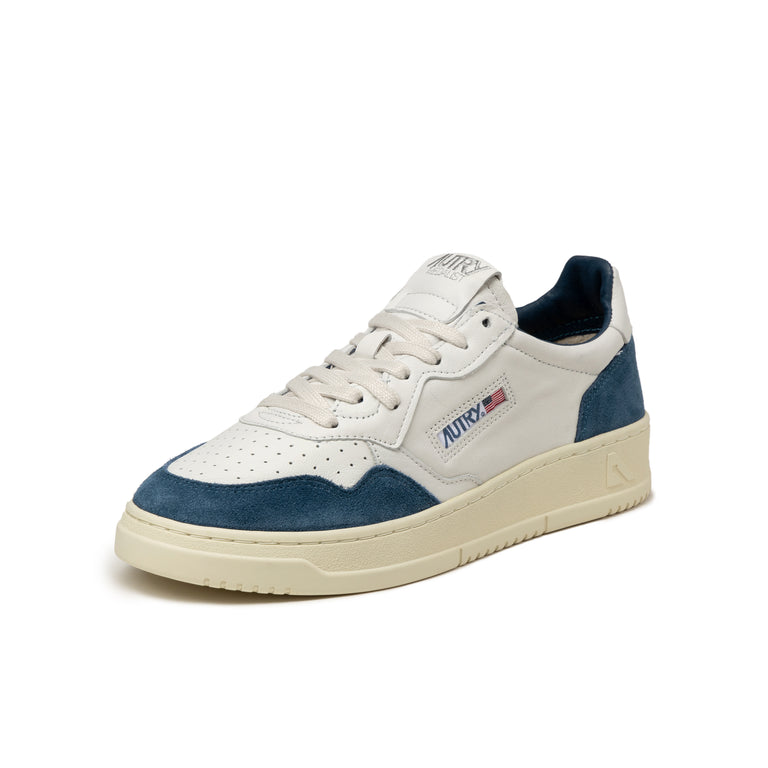 Autry Medalist *Goat / Suede*