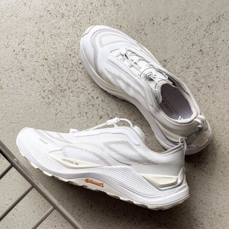 Adidas	Holo Peak onfeet
