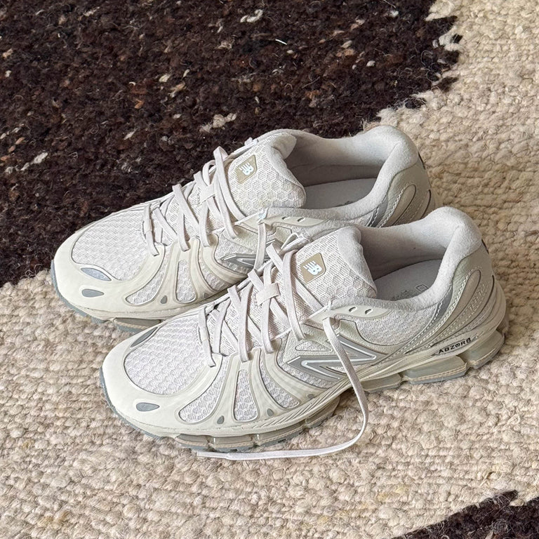 New Balance ABZORB 1890 onfeet