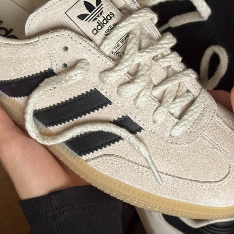 Adidas Samba OG onfeet