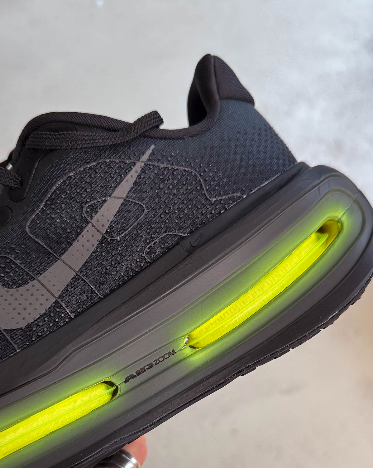 Nike Vomero Premium Sneaker » Buy online now!