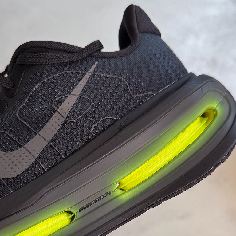 Nike Vomero Premium onfeet