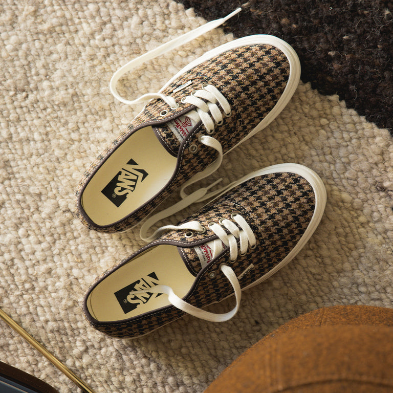 Vans Premium Authentic 44 LX *Harris Tweed* onfeet