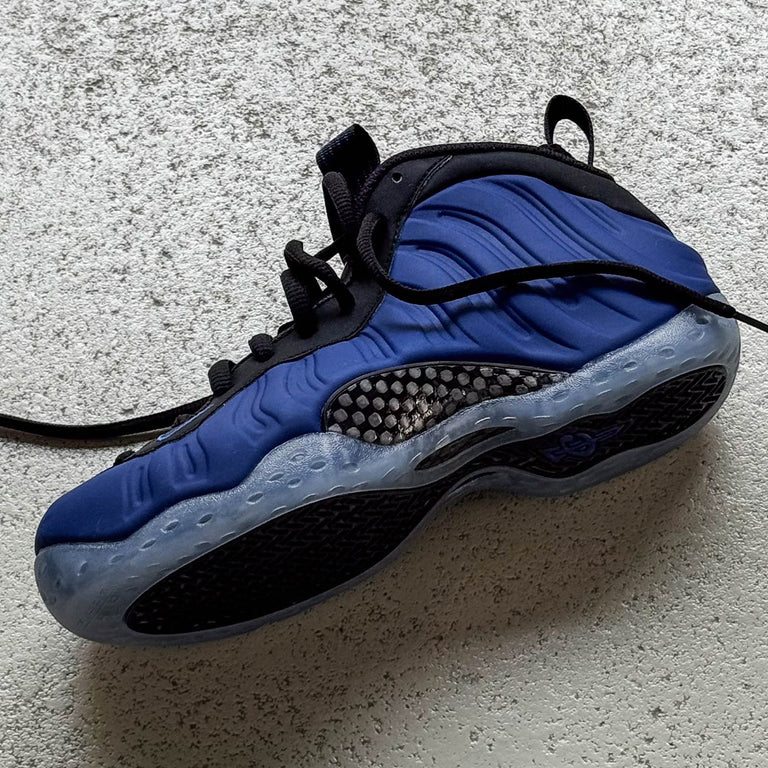 Nike Air Foamposite One onfeet