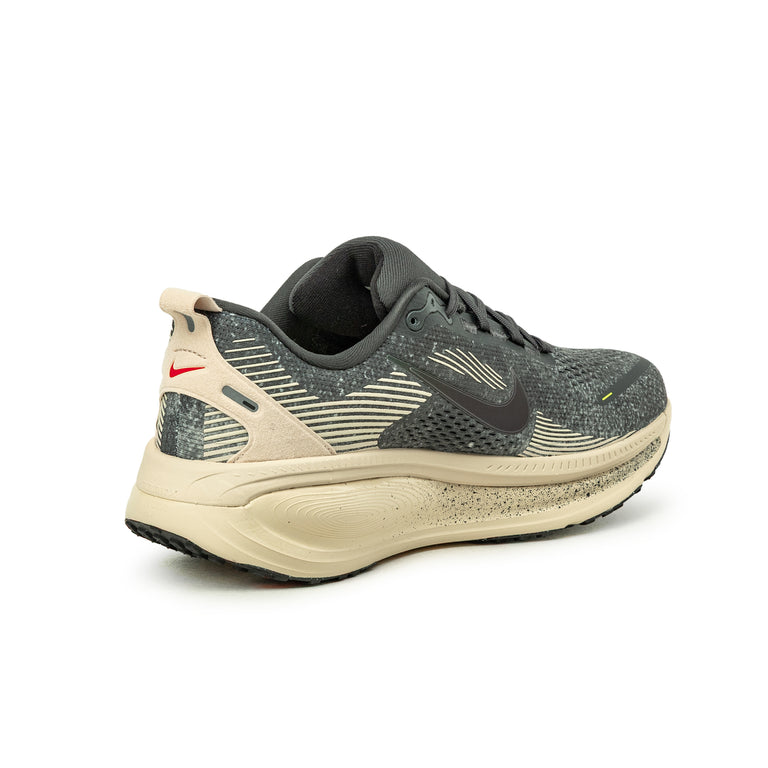 Nike Vomero 18