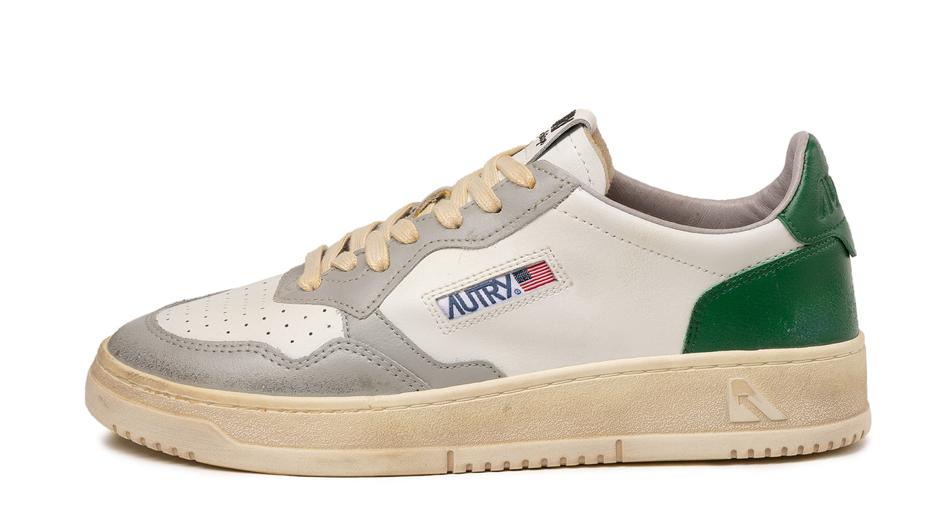 【AUTRY】Medalist Vintage Sneakers/追跡可能/全国送料無料 Autry Medalist Basket *Super Vintage* Sneaker » Buy online now!