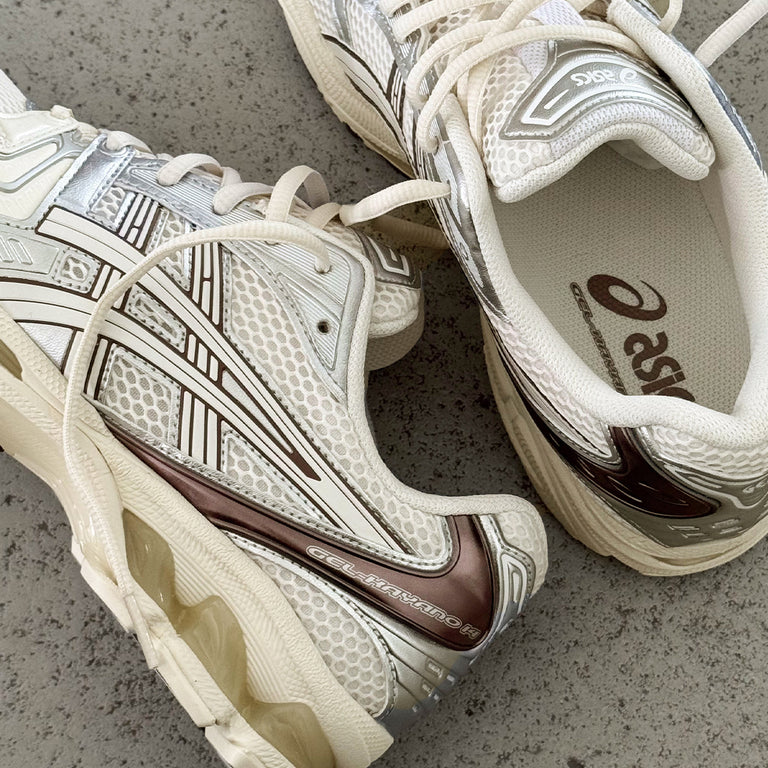 Asics GEL-Kayano 14 onfeet