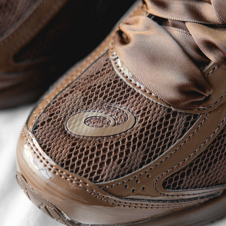 Asics JOG 100S onfeet
