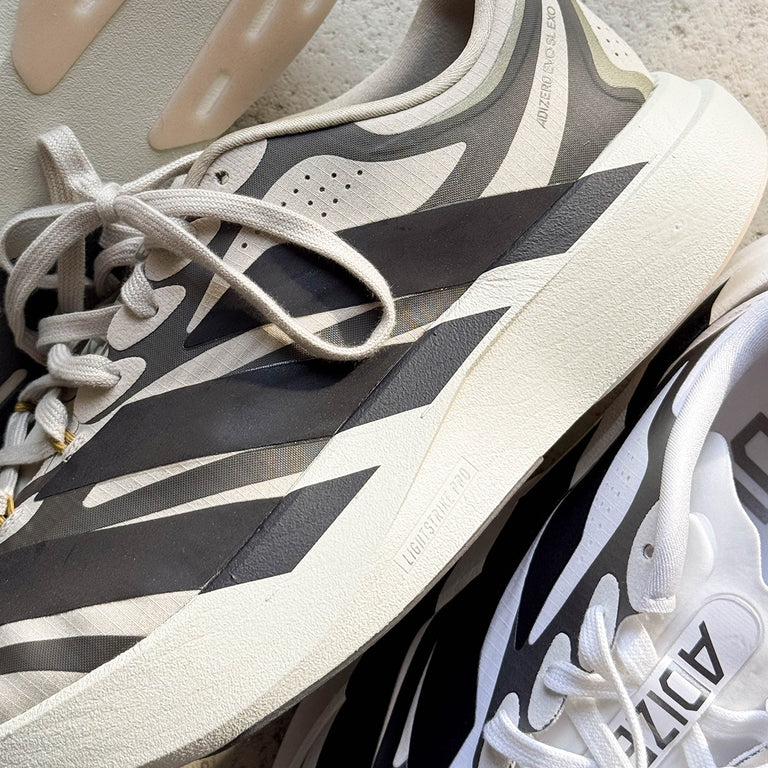 adidas gazelle silver green womens US7.5】 adidas YEEZY BOOST 350 V2 GW1229 【DS】