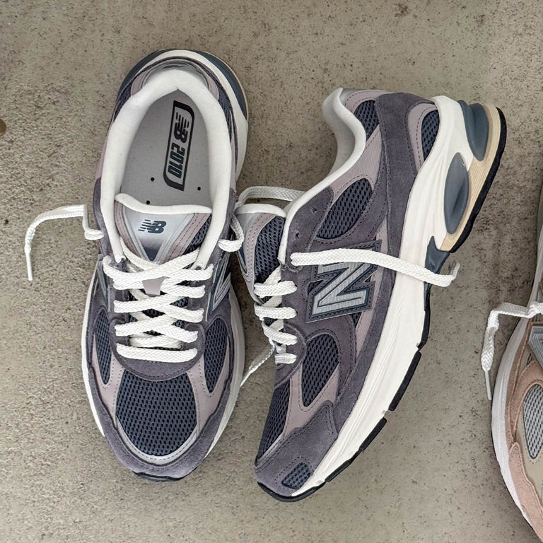 New Balance ABZORB 2010 onfeet