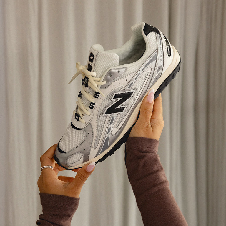 New Balance U204LSWD onfeet