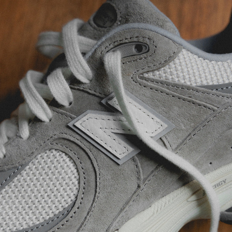 New Balance U2002RRD onfeet