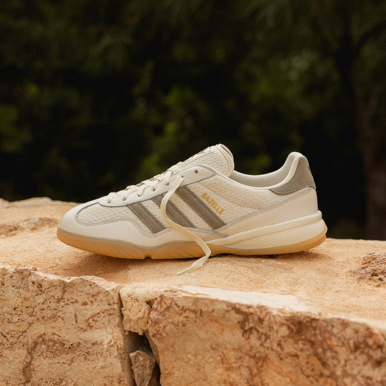 Adidas Gazelle Sala onfeet