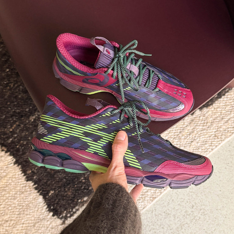 Asics US8-S GEL-SJ33 onfeet