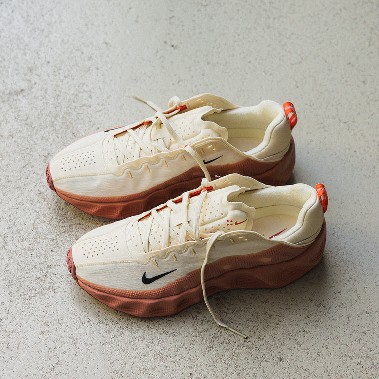 Nike Ava Rover onfeet