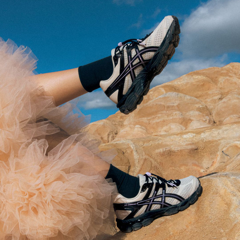 Asics x Finesse GEL-Cumulus 16 onfeet