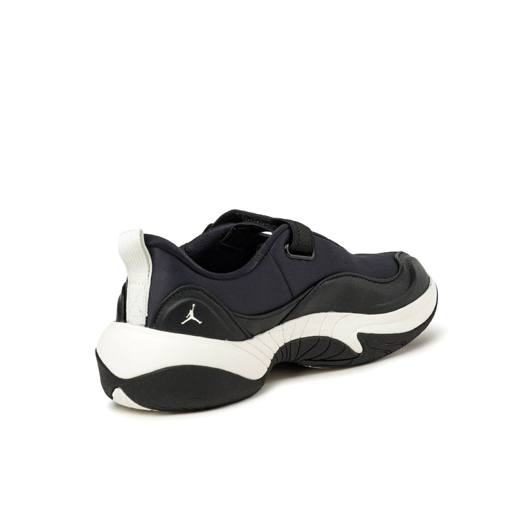 Nike Wmns Jordan Pointe - 36 / Black / Sail - 4