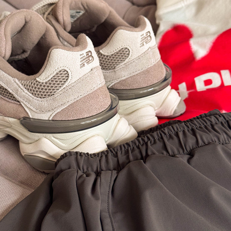 New Balance 90/60 onfeet