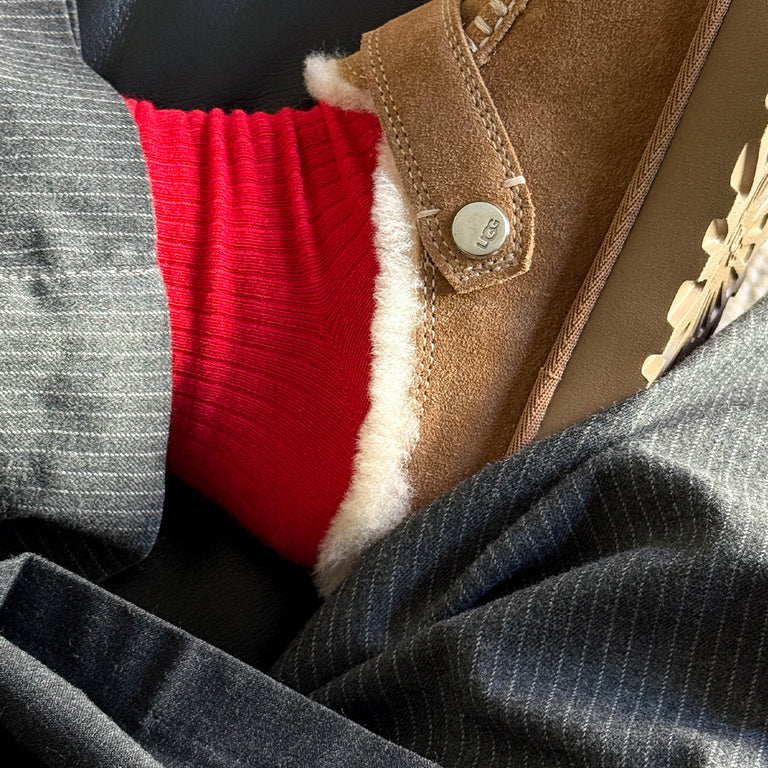 Ugg Wmns Goldenstar Evelina Clog onfeet