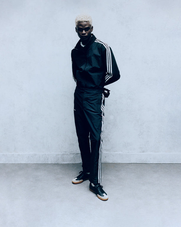 Immigratie Onschuld Pygmalion Adidas x Pharrell Williams Humanrace Shell Jacket – koop nu online bij  ASPHALTGOLD!