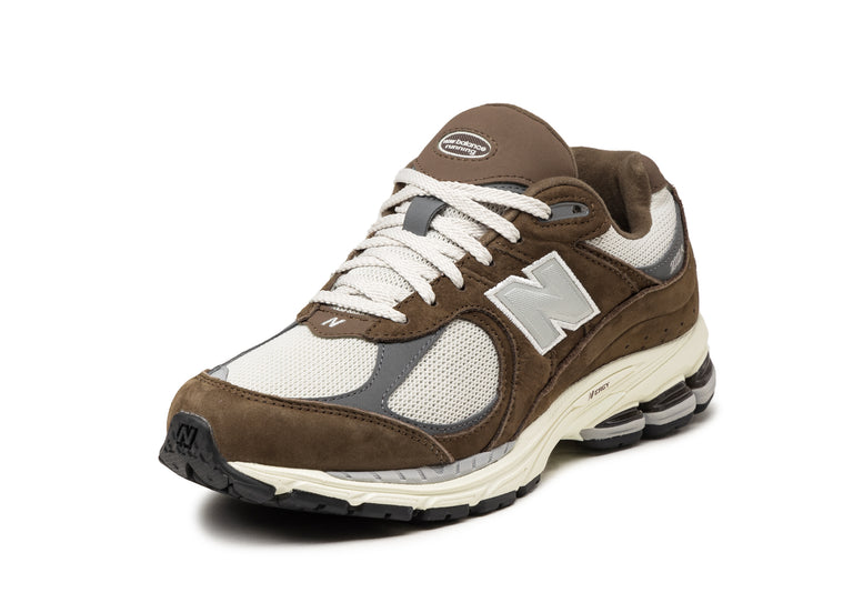 New Balance M2002RHS onfeet