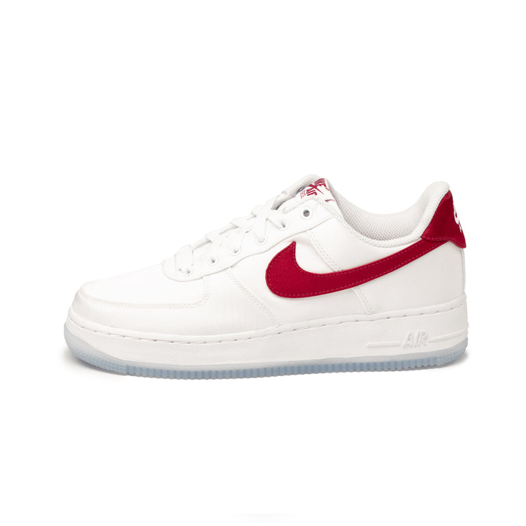 Nike Wmns Air Force 1 '07 ESS SNKR