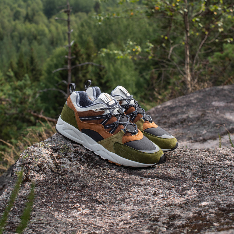 Karhu Fusion 2.0 (F804106) - Capers Green/India Ink | URBAN EXCESS.