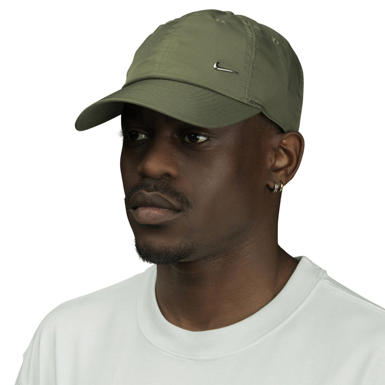 Nike heritage 86 metal swoosh cap new arrivals