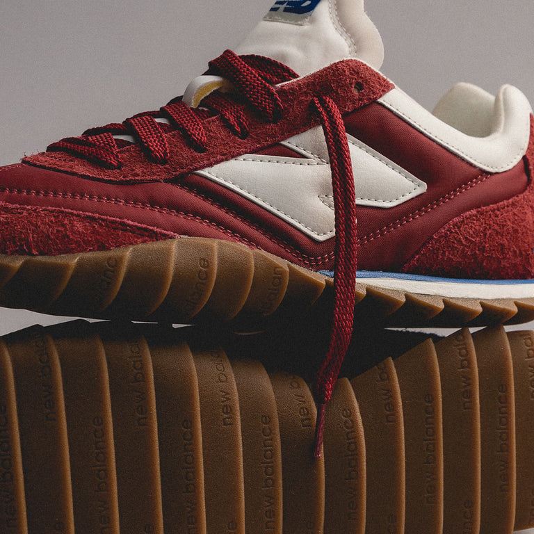 New Balance URC30BA onfeet