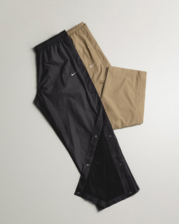 Nike Authentics Tear-Away Pants – buy now at Asphaltgold Online Store!