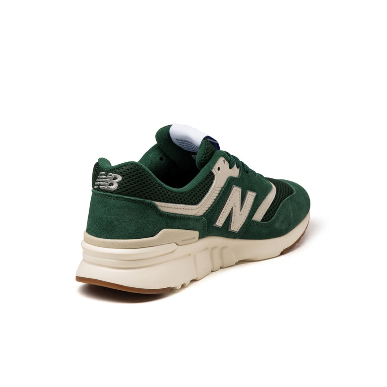 New Balance CM997HTN onfeet
