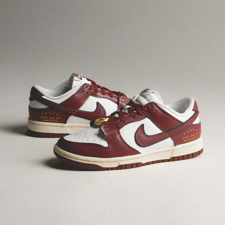 Nike Wmns Dunk Low SE *Team Red* buy now at Asphaltgold Online Store!