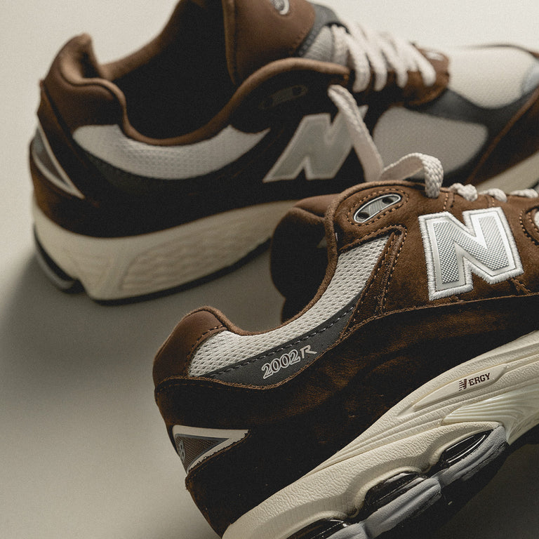 New Balance M2002RHS onfeet