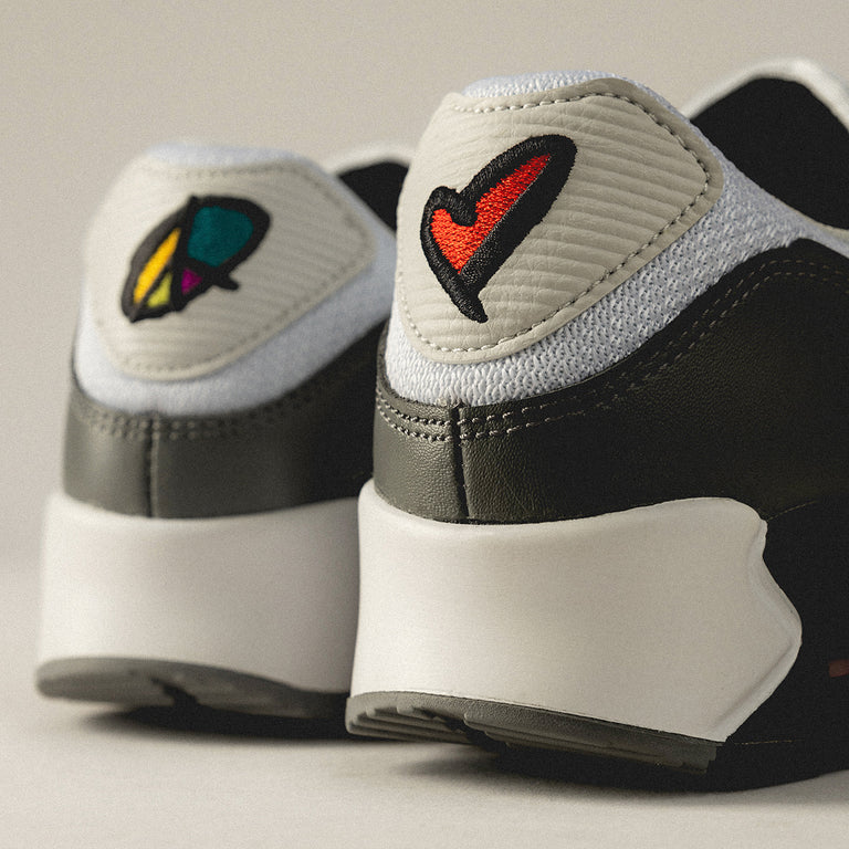 Nike Air Max 90 onfeet