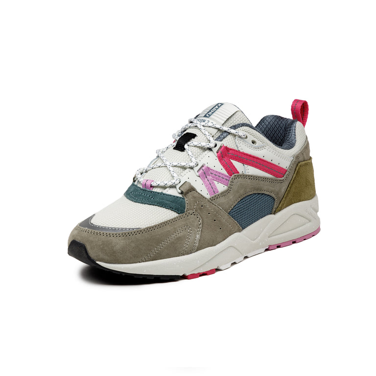 Karhu Fusion 2.0 *The Forest Rules* onfeet