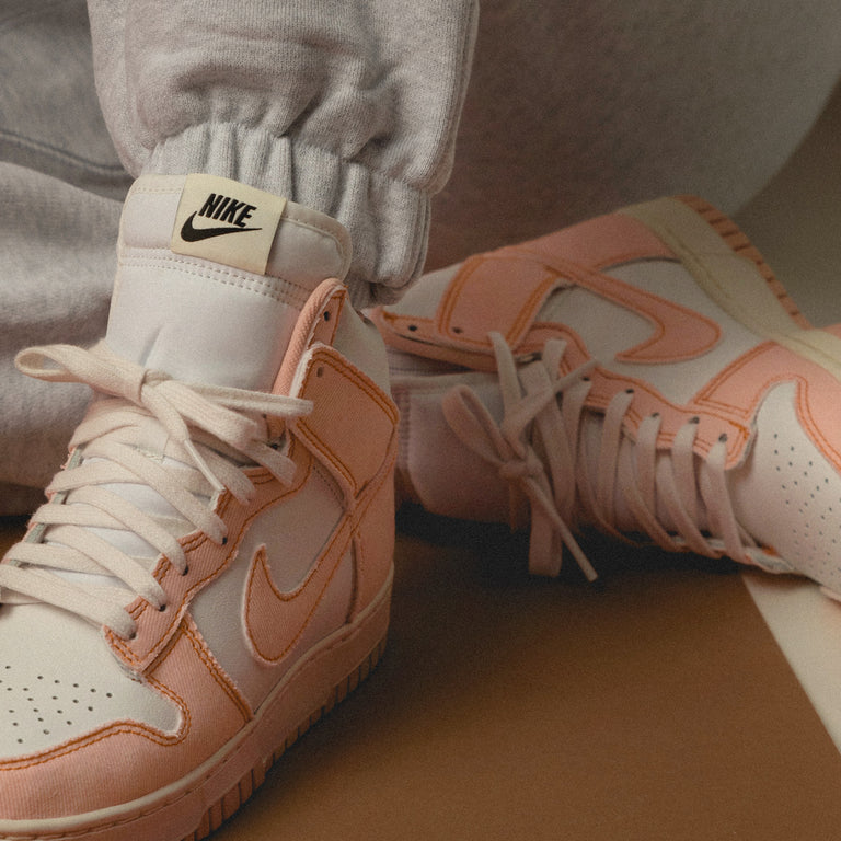 Nike Wmns Dunk Hi 1985 *Artic Orange* – koop nu online bij ...